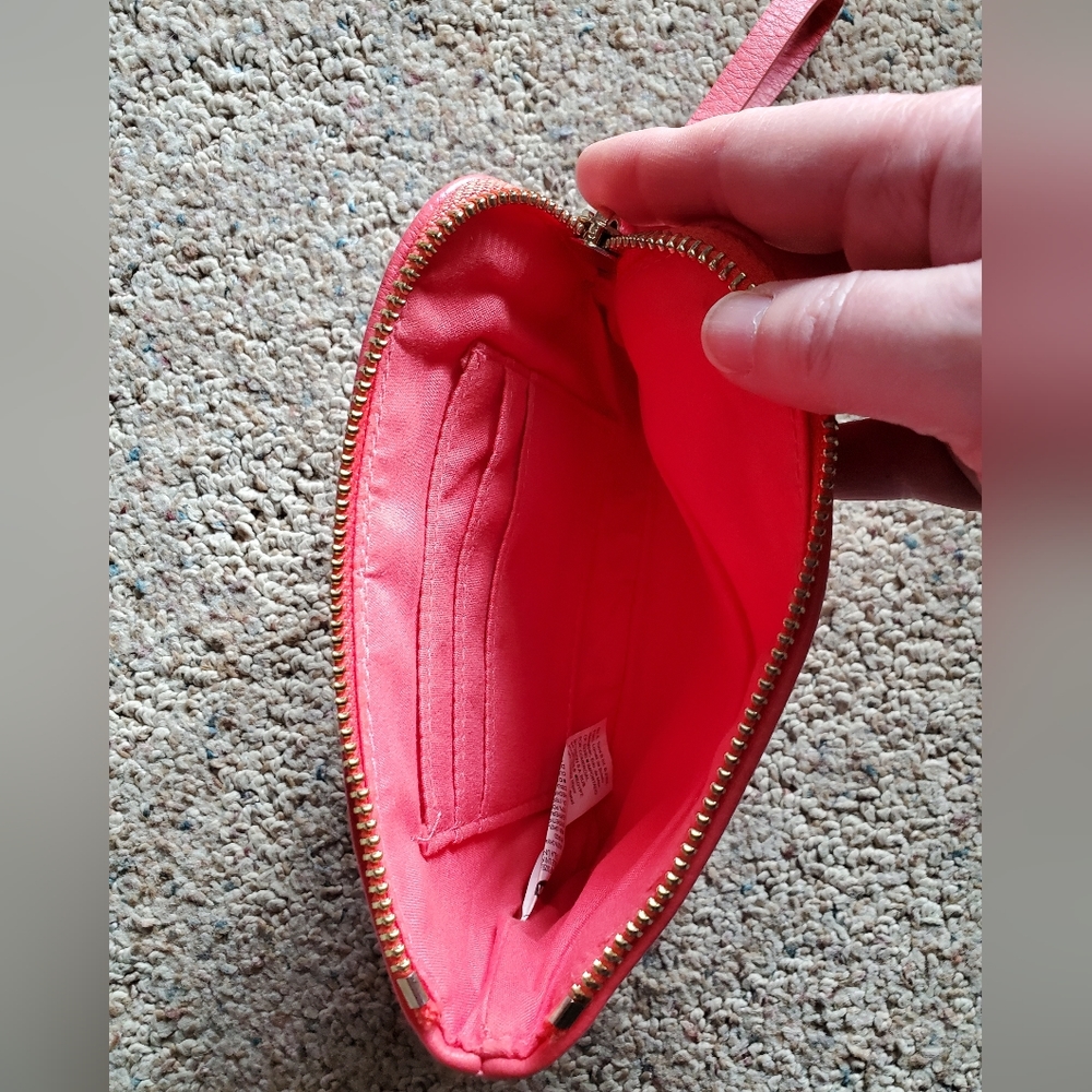 Womens Laser Cut Coral Wristlet with Zipper Closure - Picture 3 of 5